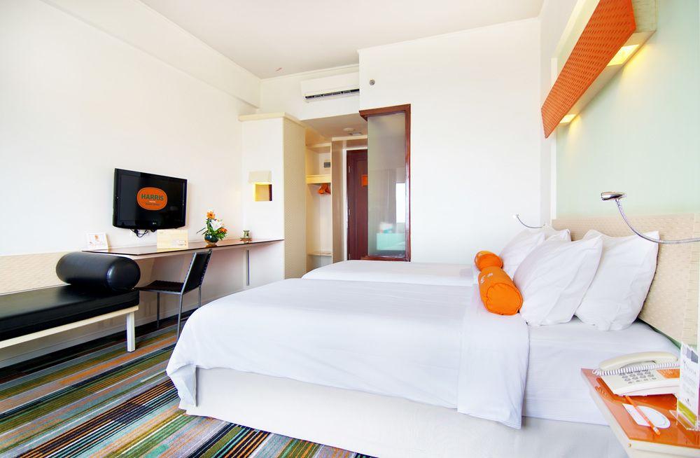 Harris Hotel Batam Center Екстер'єр фото