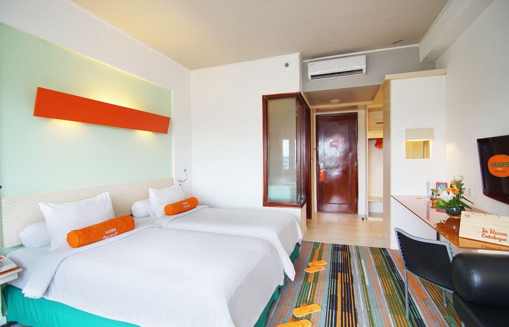 Harris Hotel Batam Center Екстер'єр фото