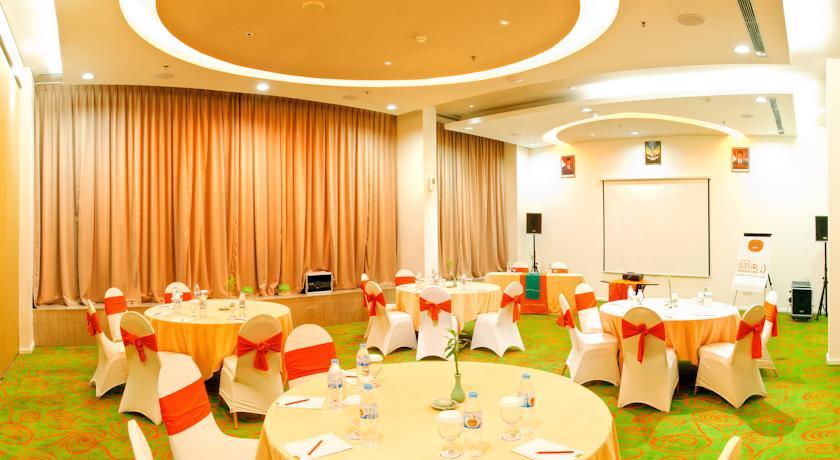 Harris Hotel Batam Center Екстер'єр фото