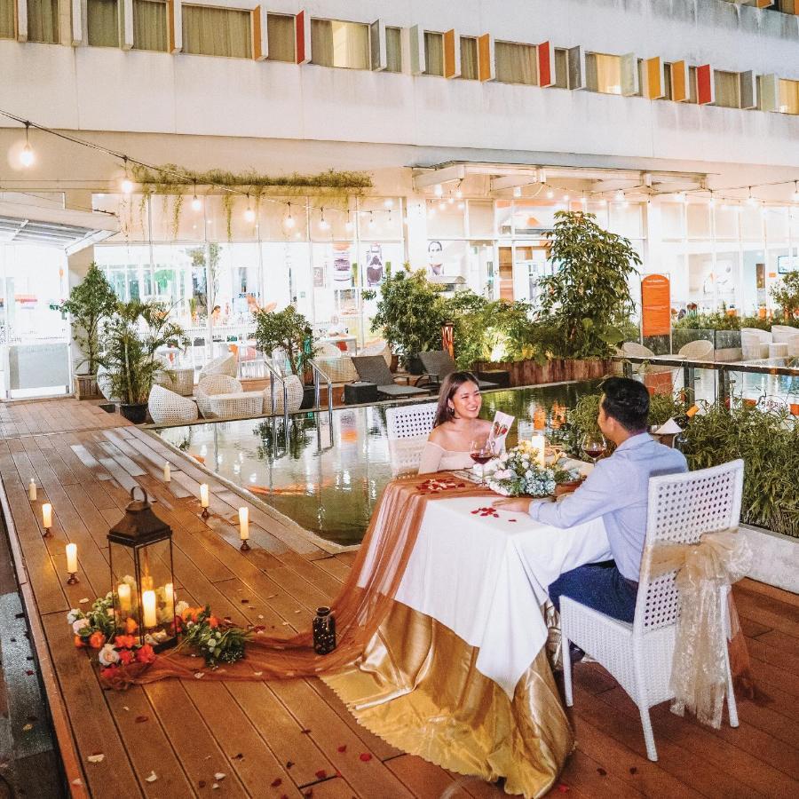 Harris Hotel Batam Center Екстер'єр фото