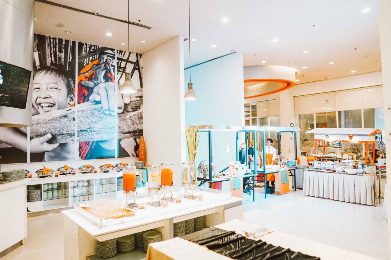 Harris Hotel Batam Center Екстер'єр фото