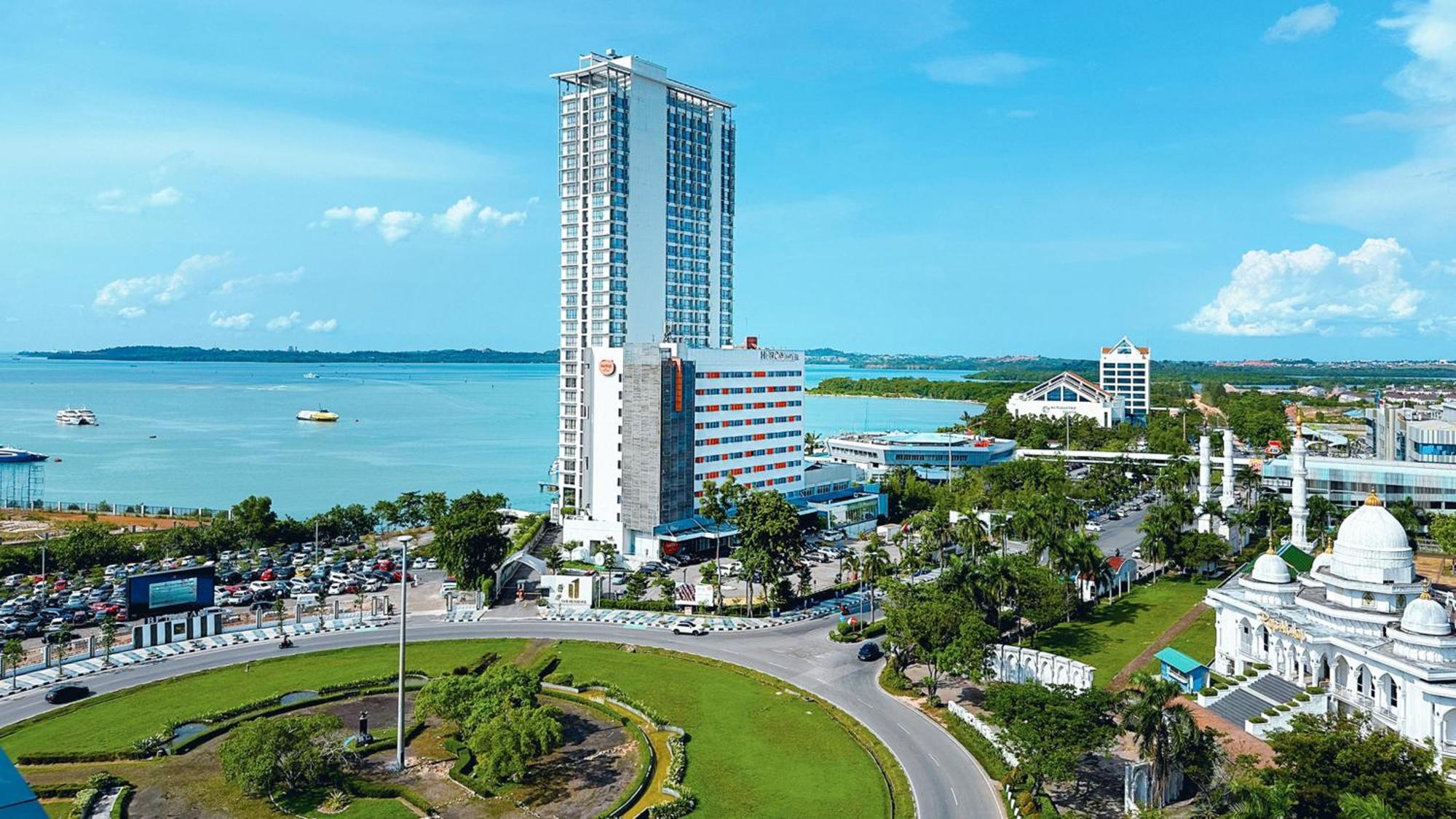 Harris Hotel Batam Center Екстер'єр фото