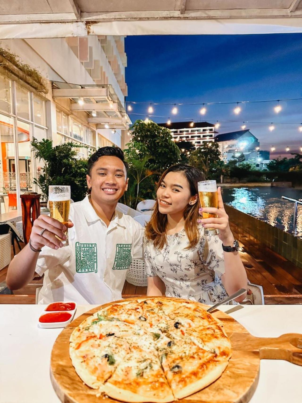 Harris Hotel Batam Center Екстер'єр фото