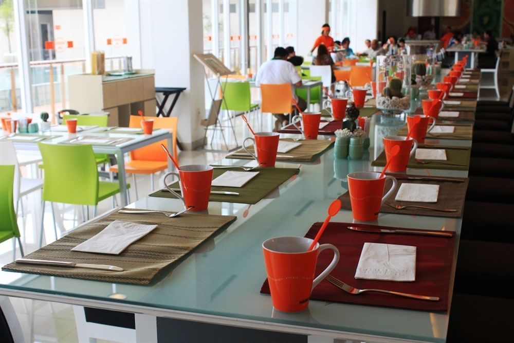 Harris Hotel Batam Center Екстер'єр фото