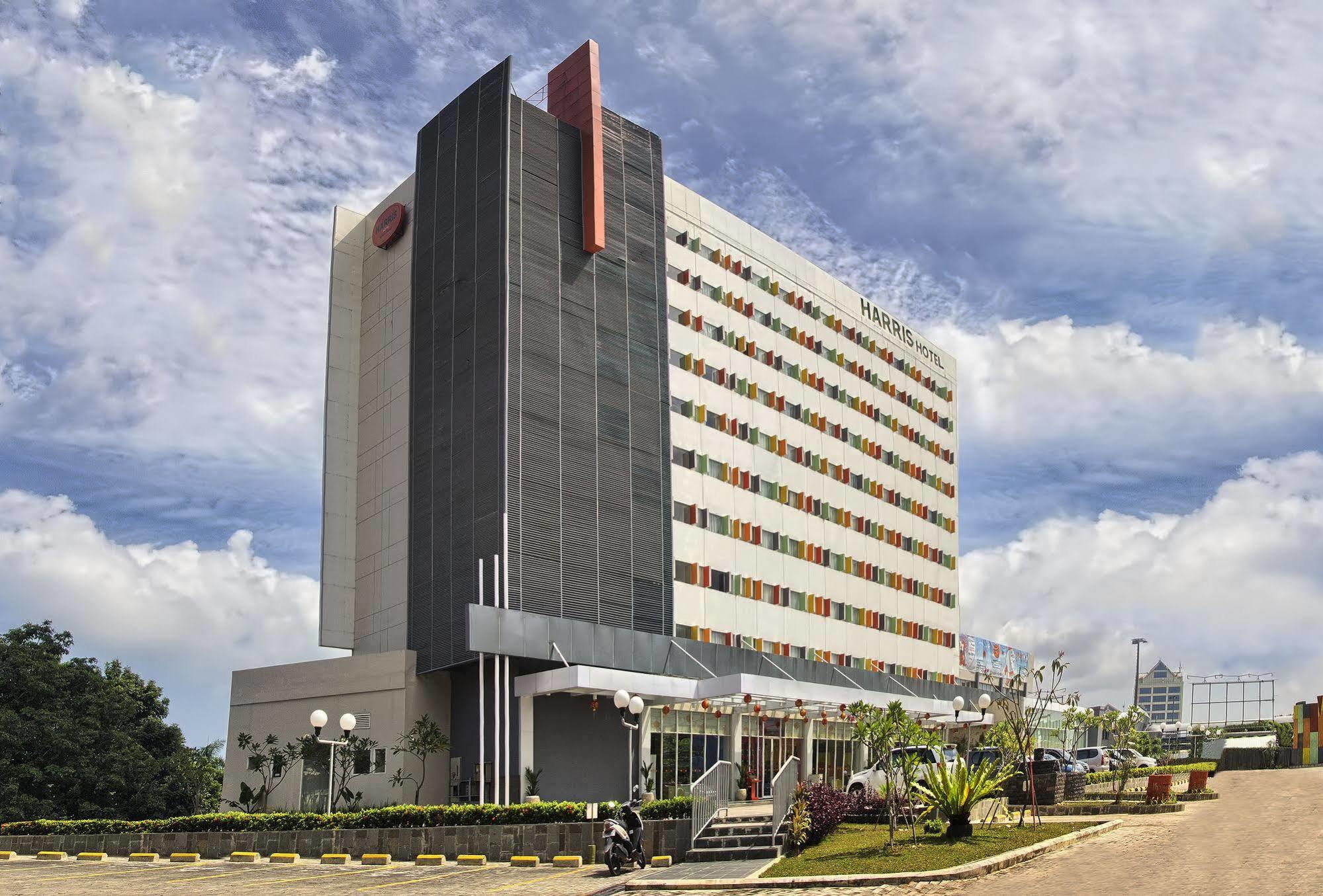 Harris Hotel Batam Center Екстер'єр фото